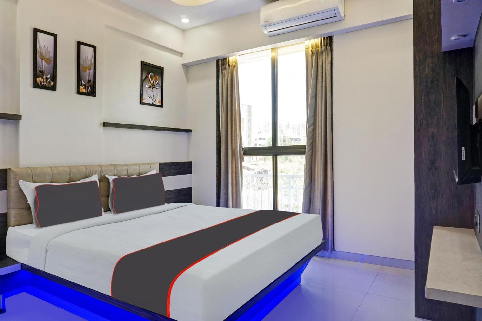 Super Townhouse Poona Royal Hotel Pimpri-Chinchwad Exterior foto